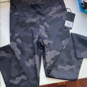 Women’s Everyday Signature Leggings